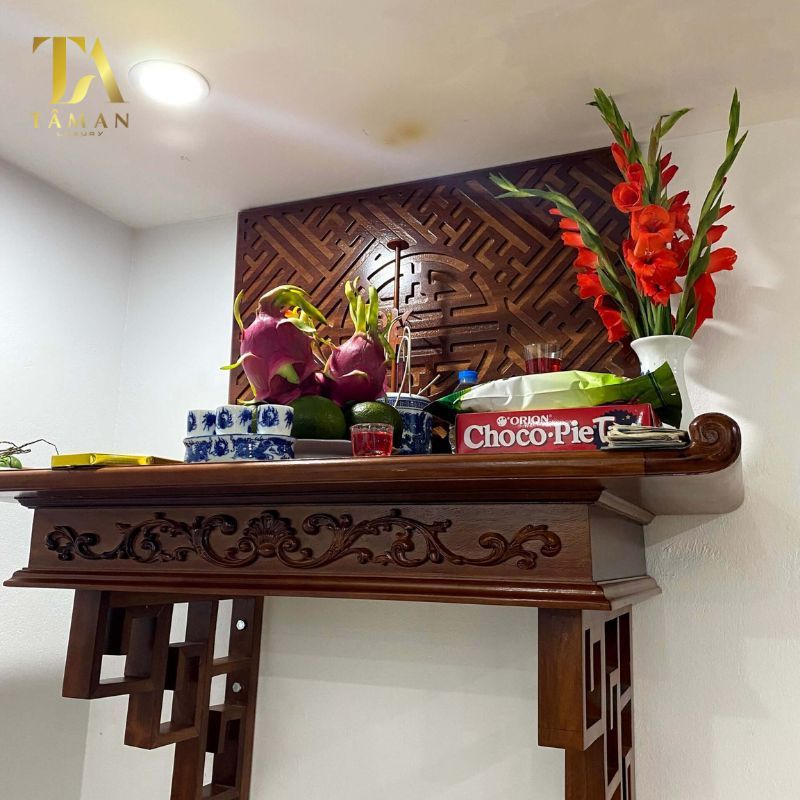 Mẫu bàn thờ treo tường phổ biến hiện nay