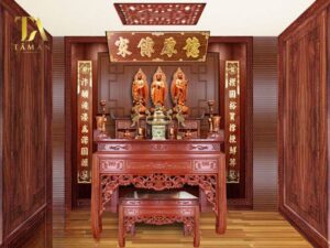 Làm lễ di chuyển bàn thờ Phật trong nhà