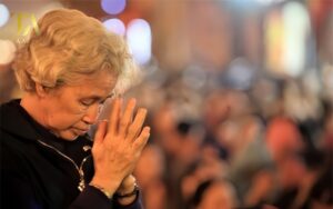 Văn Khấn Mùng 1 Tháng 3 m Lịch Cúng Gia Tiên Và Thần Linh Chi Tiết Nhất