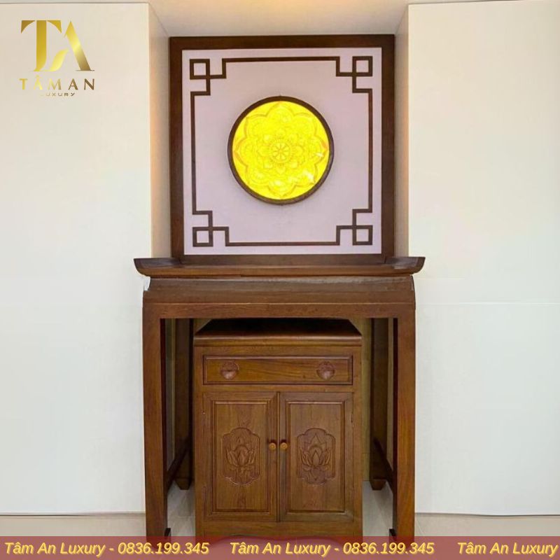 BÀN THỜ ĐỨNG GỖ GỤ MÀU CÁNH GIÁN - BTD11 Bàn thờ đứng gỗ Gụ màu cánh gián BTD11 sang trọng, hiện đại