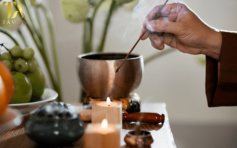 Văn Khấn Mùng 1 Tháng 11 Âm Lịch Năm Giáp Thìn Đầy Đủ Lưu ý khi đọc văn khấn mùng 1 tháng 11 âm lịch gia chủ cần biết