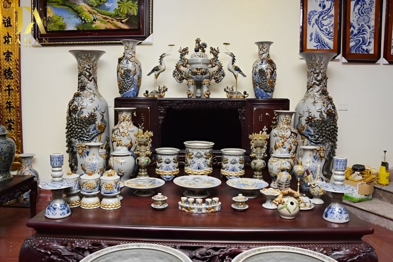 Nghi lễ xin chuyển bát hương sang bàn thờ mới có ý nghĩa sâu sắc