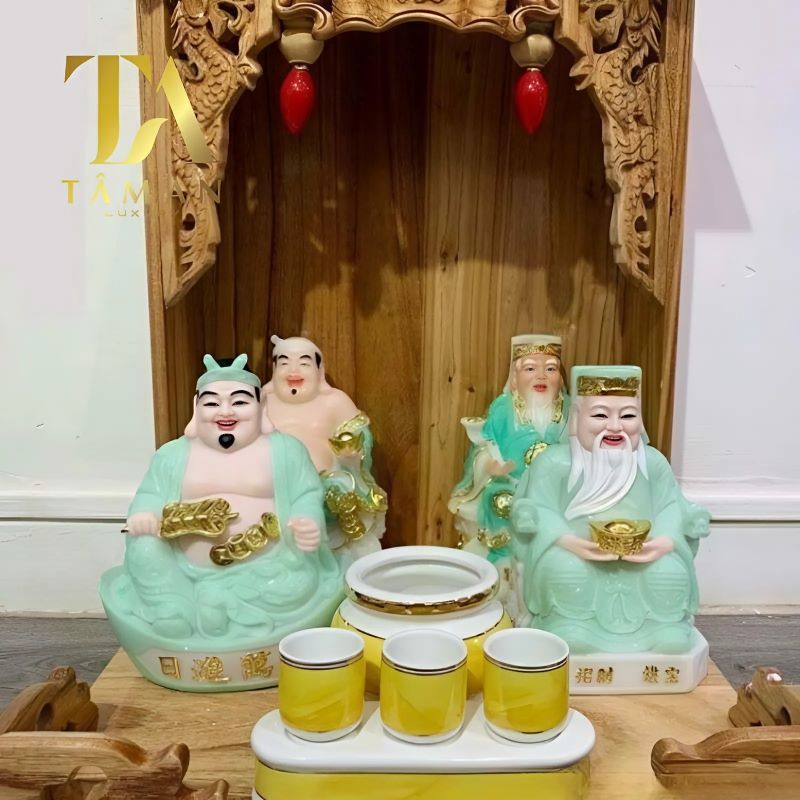 Có nên đặt 2 bàn thờ Thần Tài trong cùng một gia đình?
