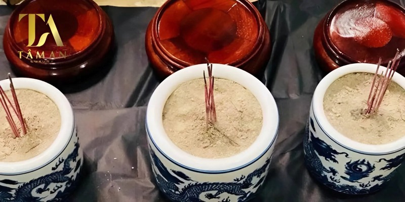 Tuân thủ nghi lễ an vị bát hương 